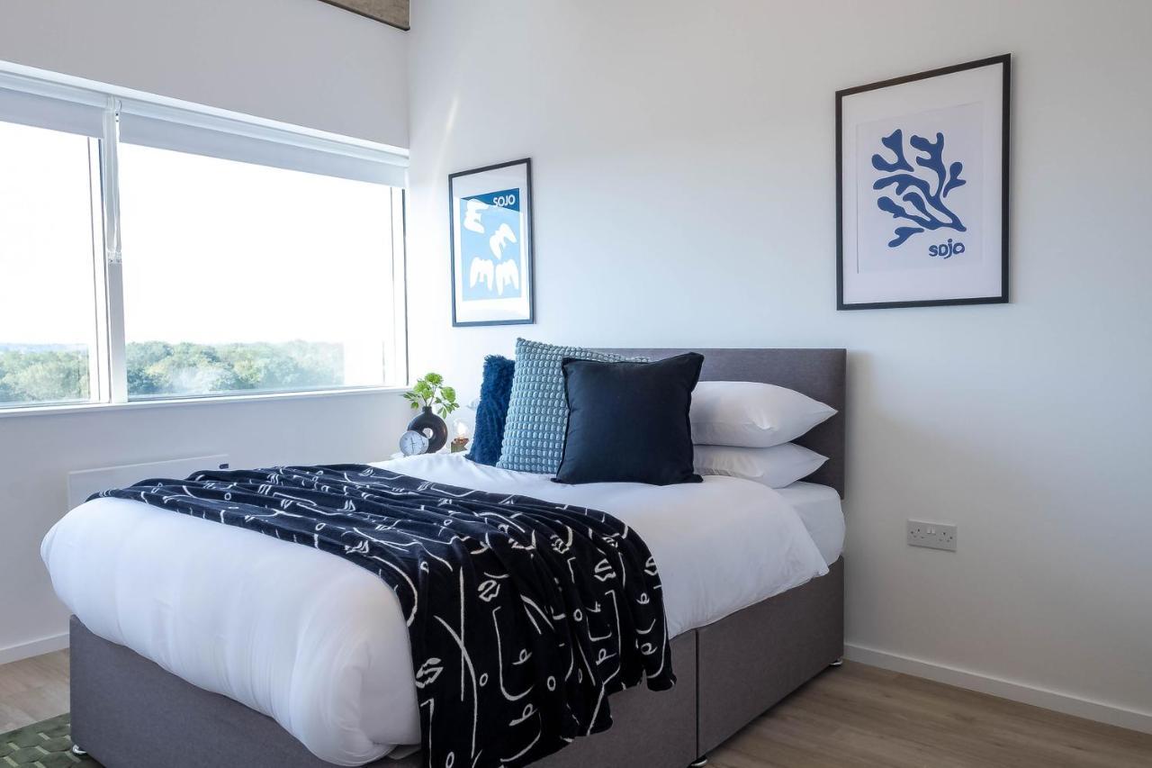 Stunning City View Apartments In Milton Keynes Central Location Free Parking Buitenkant foto